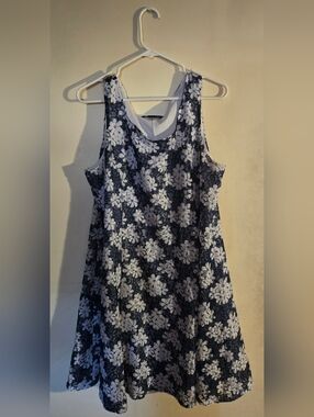 Floral Lace Overlay Navy and White Sleeveless Dress